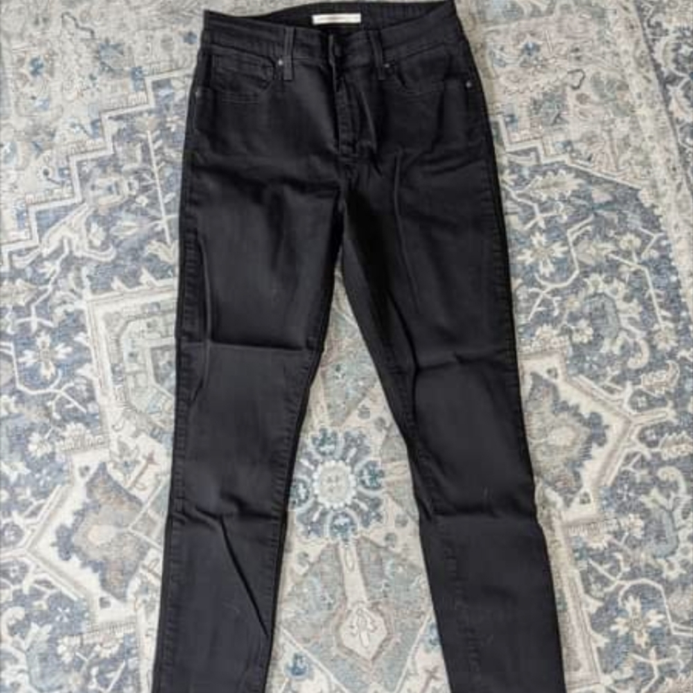 Levi's 721 high rise black skinny jeans